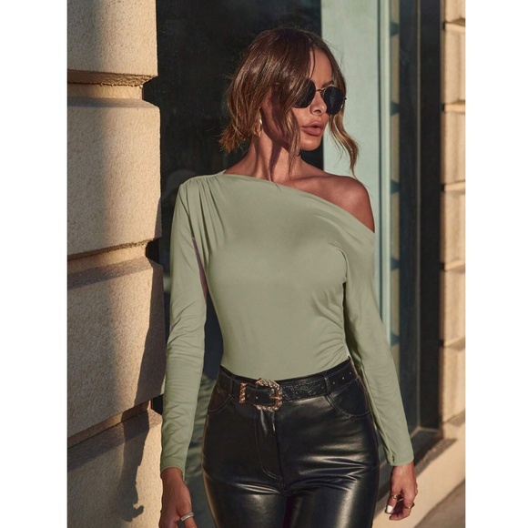 Green Ruched Asymmetric One Shoulder Long Sleeve Shirt Slim Fit Stretchy - Picture 6 of 8